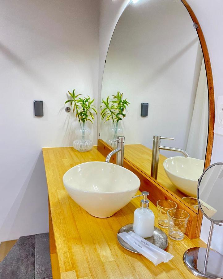 موتوبو Hotel Little Swiss House المظهر الخارجي الصورة